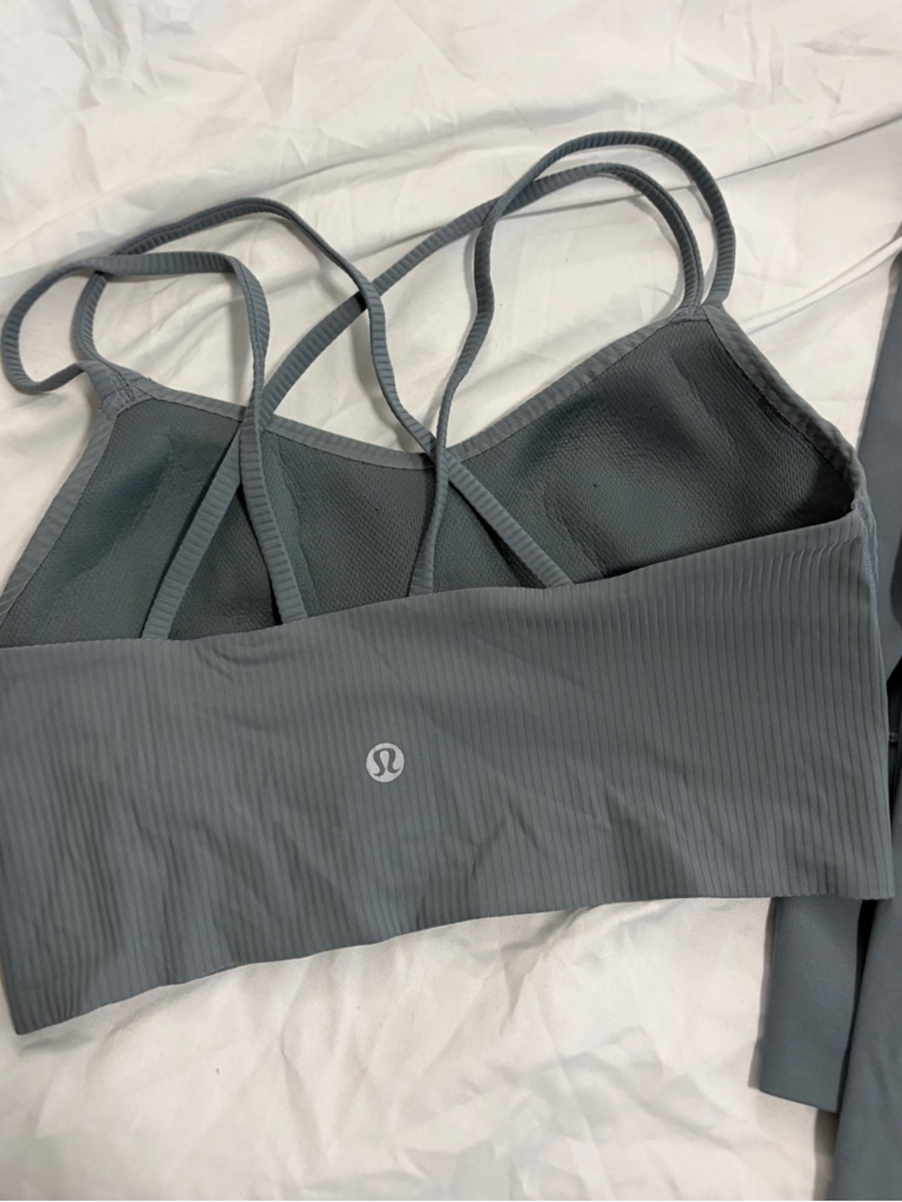 Peloton Lululemon Women's Like a Cloud Bra and Align Leggings Set in Steel Blue - Picture 3 of 5